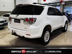 TOYOTA HILUX SW4 3.0 SRV 4X4 16V TURBO INTERCOOLER 2013/2013 GARCEZ VEÍCULOS BENTO GONÇALVES / Carros no Vale