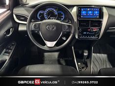 TOYOTA YARIS 1.5 16V SEDAN XL PLUS TECH MULTIDRIVE3 2021/2022 GARCEZ VEÍCULOS BENTO GONÇALVES / Carros no Vale