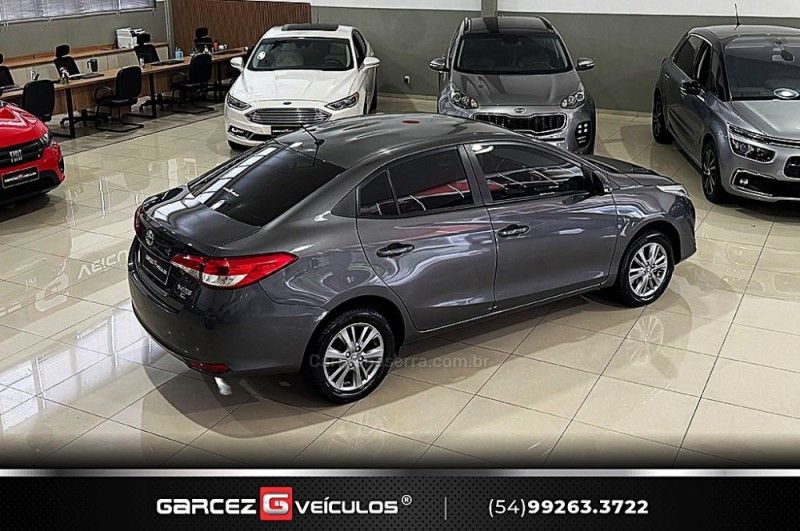 TOYOTA YARIS 1.5 16V SEDAN XL PLUS TECH MULTIDRIVE3 2021/2022 GARCEZ VEÍCULOS BENTO GONÇALVES / Carros no Vale TOYOTA YARIS 1.5 16V SEDAN XL PLUS TECH MULTIDRIVE3 2021/2022 GARCEZ VEÍCULOS BENTO GONÇALVES / Carros no Vale