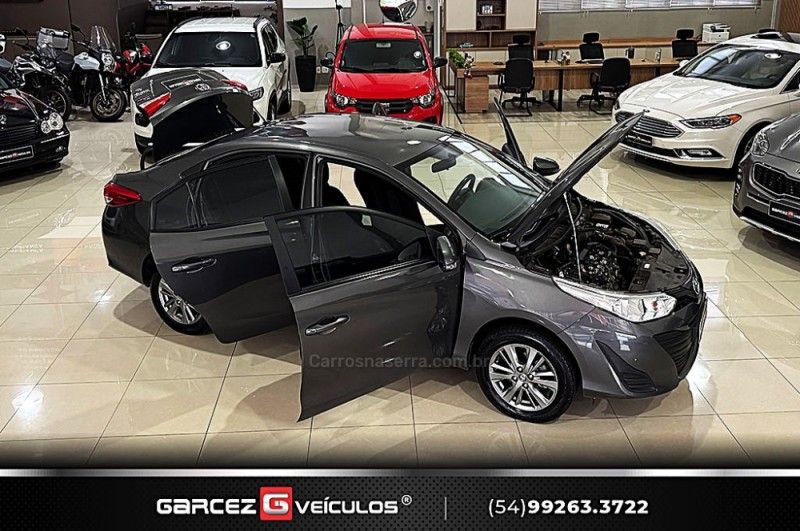 TOYOTA YARIS 1.5 16V SEDAN XL PLUS TECH MULTIDRIVE3 2021/2022 GARCEZ VEÍCULOS BENTO GONÇALVES / Carros no Vale TOYOTA YARIS 1.5 16V SEDAN XL PLUS TECH MULTIDRIVE3 2021/2022 GARCEZ VEÍCULOS BENTO GONÇALVES / Carros no Vale