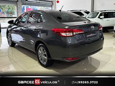 TOYOTA YARIS 1.5 16V SEDAN XL PLUS TECH MULTIDRIVE3 2021/2022 GARCEZ VEÍCULOS BENTO GONÇALVES / Carros no Vale