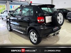 VOLKSWAGEN CROSSFOX 1.6 MI 8V 2005/2006 GARCEZ VEÍCULOS BENTO GONÇALVES / Carros no Vale