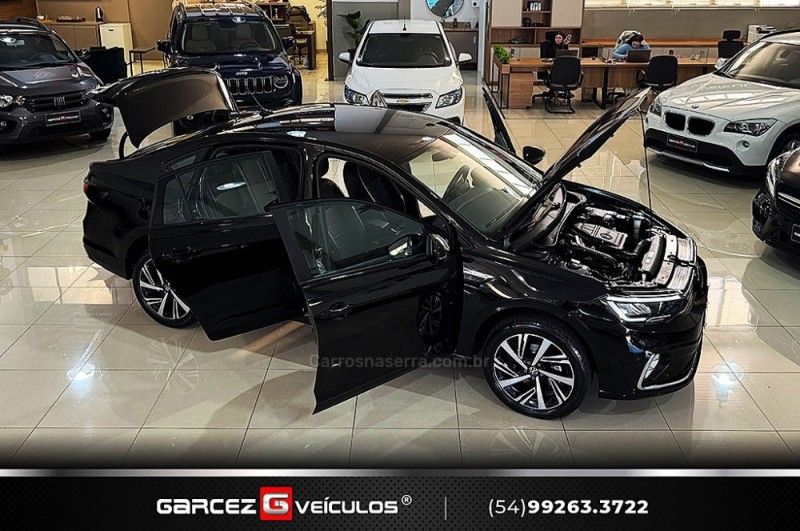 VOLKSWAGEN VIRTUS 1.0 200 TSI HIGHLINE 2023/2023 GARCEZ VEÍCULOS BENTO GONÇALVES / Carros no Vale