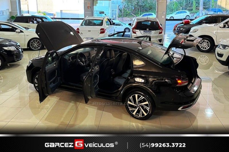 VOLKSWAGEN VIRTUS 1.0 200 TSI HIGHLINE 2023/2023 GARCEZ VEÍCULOS BENTO GONÇALVES / Carros no Vale