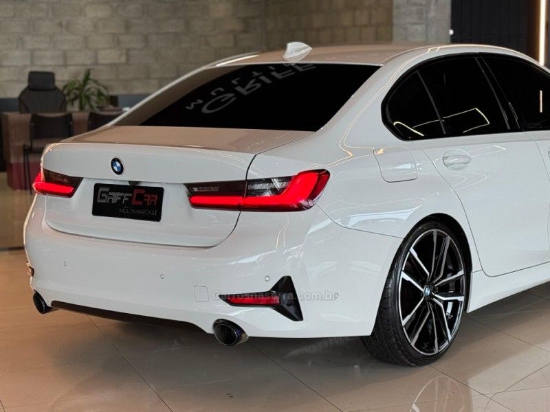 BMW 320I 2.0 16V TURBO ACTIVE 2020/2020 GRIFFCAR MULTIMARCAS DOIS IRMÃOS / Carros no Vale BMW 320I 2.0 16V TURBO ACTIVE 2020/2020 GRIFFCAR MULTIMARCAS DOIS IRMÃOS / Carros no Vale