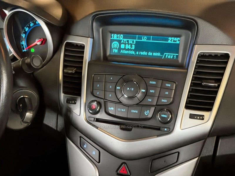 CHEVROLET CRUZE 1.8 LT 16V 2013/2014 GRIFFCAR MULTIMARCAS DOIS IRMÃOS / Carros no Vale