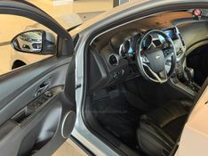 CHEVROLET CRUZE 1.8 LT 16V 2013/2014 GRIFFCAR MULTIMARCAS DOIS IRMÃOS / Carros no Vale