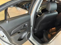 CHEVROLET CRUZE 1.8 LT 16V 2013/2014 GRIFFCAR MULTIMARCAS DOIS IRMÃOS / Carros no Vale