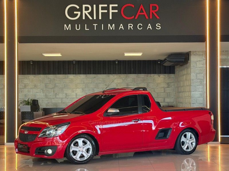 CHEVROLET MONTANA 1.4 MPFI LS CS 8V 2014/2014 GRIFFCAR MULTIMARCAS DOIS IRMÃOS / Carros no Vale
