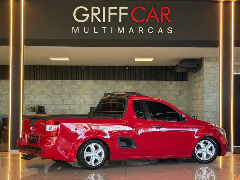 CHEVROLET MONTANA 1.4 MPFI LS CS 8V 2014/2014 GRIFFCAR MULTIMARCAS DOIS IRMÃOS / Carros no Vale