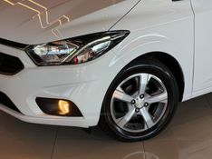 CHEVROLET PRISMA 1.4 MPFI LTZ 8V 2017/2017 GRIFFCAR MULTIMARCAS DOIS IRMÃOS / Carros no Vale