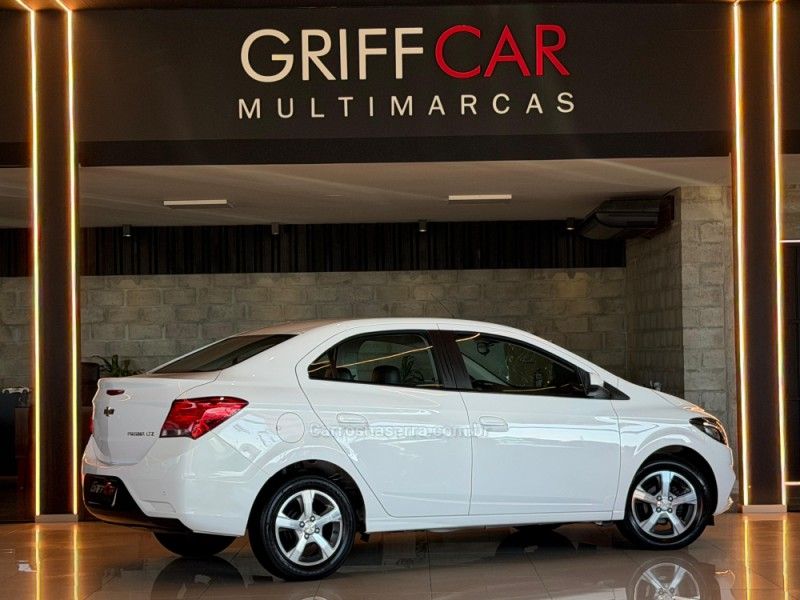 CHEVROLET PRISMA 1.4 MPFI LTZ 8V 2017/2017 GRIFFCAR MULTIMARCAS DOIS IRMÃOS / Carros no Vale
