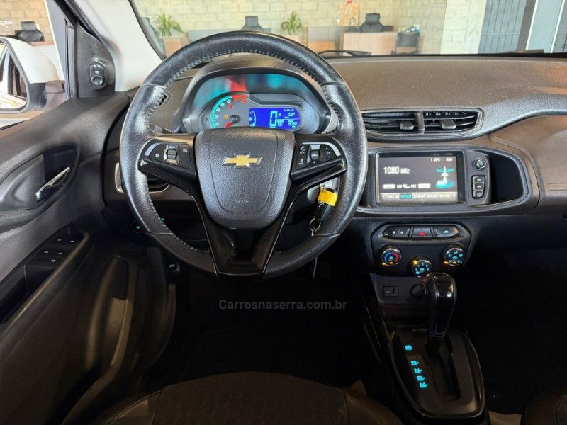 CHEVROLET PRISMA 1.4 MPFI LTZ 8V 2017/2017 GRIFFCAR MULTIMARCAS DOIS IRMÃOS / Carros no Vale