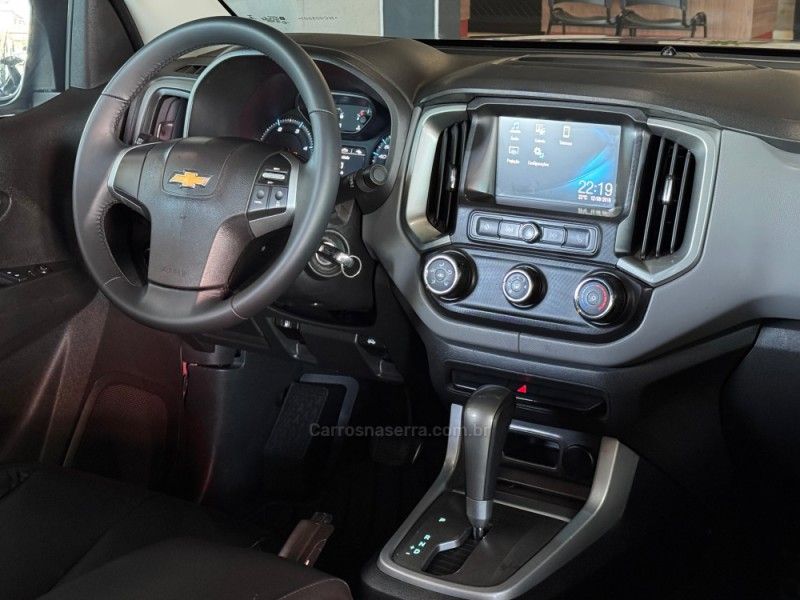 CHEVROLET S10 2.8 LT 4X2 CD 16V TURBO 2016/2017 GRIFFCAR MULTIMARCAS DOIS IRMÃOS / Carros no Vale CHEVROLET S10 2.8 LT 4X2 CD 16V TURBO 2016/2017 GRIFFCAR MULTIMARCAS DOIS IRMÃOS / Carros no Vale