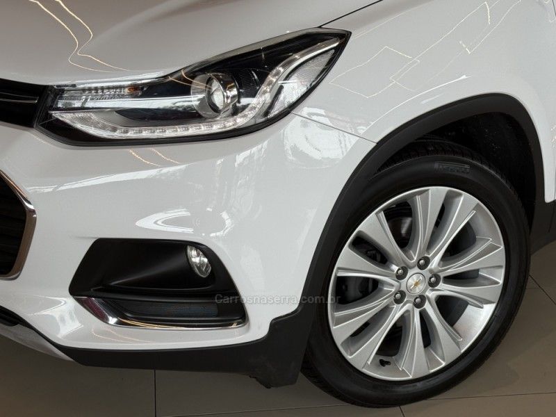 CHEVROLET TRACKER 1.4 16V PREMIER TURBO 2018/2018 GRIFFCAR MULTIMARCAS DOIS IRMÃOS / Carros no Vale