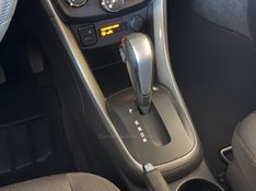 CHEVROLET TRACKER 1.4 16V TURBO LT 2019/2019 GRIFFCAR MULTIMARCAS DOIS IRMÃOS / Carros no Vale