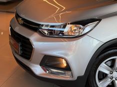 CHEVROLET TRACKER 1.4 16V TURBO LT 2019/2019 GRIFFCAR MULTIMARCAS DOIS IRMÃOS / Carros no Vale
