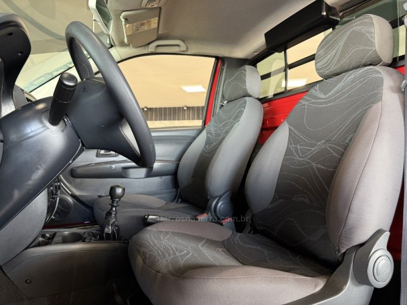 FIAT STRADA 1.4 MPI HARD WORKING CS 8V 2016/2017 GRIFFCAR MULTIMARCAS DOIS IRMÃOS / Carros no Vale