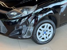 FORD FIESTA 1.0 ROCAM SE 8V 2013/2014 GRIFFCAR MULTIMARCAS DOIS IRMÃOS / Carros no Vale