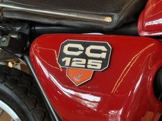 Honda Motos CG 125 ML 1981/1981 GRIFFCAR MULTIMARCAS DOIS IRMÃOS / Carros no Vale