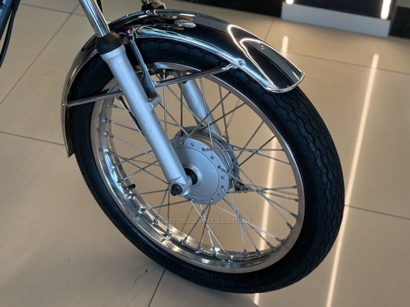 Honda Motos CG 125 ML 1981/1981 GRIFFCAR MULTIMARCAS DOIS IRMÃOS / Carros no Vale