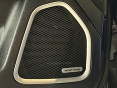 JEEP COMMANDER 1.3 OVERLAND T270 16V 4X2 TURBO 2023/2023 GRIFFCAR MULTIMARCAS DOIS IRMÃOS / Carros no Vale