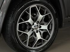 JEEP COMMANDER 1.3 OVERLAND T270 16V 4X2 TURBO 2023/2023 GRIFFCAR MULTIMARCAS DOIS IRMÃOS / Carros no Vale