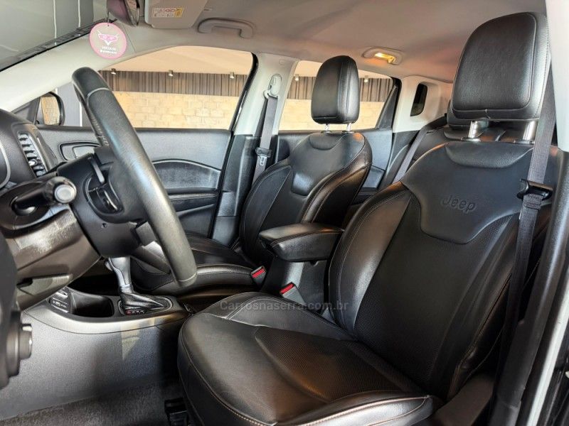 JEEP COMPASS 2.0 16V LONGITUDE 2021/2021 GRIFFCAR MULTIMARCAS DOIS IRMÃOS / Carros no Vale