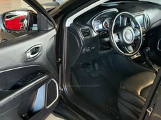 JEEP COMPASS 2.0 16V LONGITUDE 2021/2021 GRIFFCAR MULTIMARCAS DOIS IRMÃOS / Carros no Vale