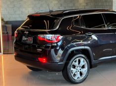 JEEP COMPASS 2.0 16V LONGITUDE 2021/2021 GRIFFCAR MULTIMARCAS DOIS IRMÃOS / Carros no Vale