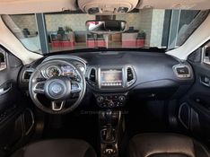 JEEP COMPASS 2.0 16V LONGITUDE 2021/2021 GRIFFCAR MULTIMARCAS DOIS IRMÃOS / Carros no Vale