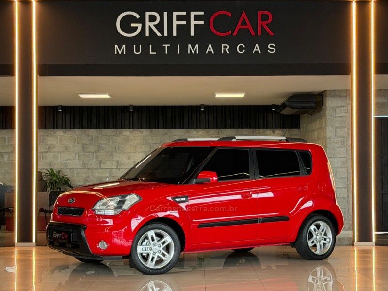 KIA SOUL 1.6 EX 16V 2009/2010 GRIFFCAR MULTIMARCAS DOIS IRMÃOS / Carros no Vale