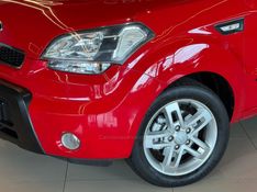KIA SOUL 1.6 EX 16V 2009/2010 GRIFFCAR MULTIMARCAS DOIS IRMÃOS / Carros no Vale