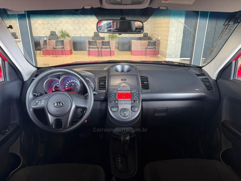KIA SOUL 1.6 EX 16V 2009/2010 GRIFFCAR MULTIMARCAS DOIS IRMÃOS / Carros no Vale