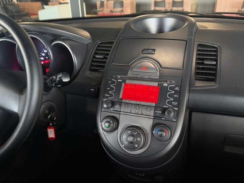 KIA SOUL 1.6 EX 16V 2009/2010 GRIFFCAR MULTIMARCAS DOIS IRMÃOS / Carros no Vale