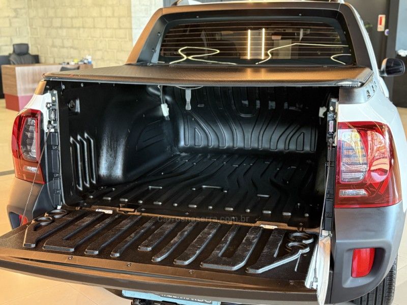 RENAULT OROCH 1.6 16V EXPRESS 2019/2020 GRIFFCAR MULTIMARCAS DOIS IRMÃOS / Carros no Vale