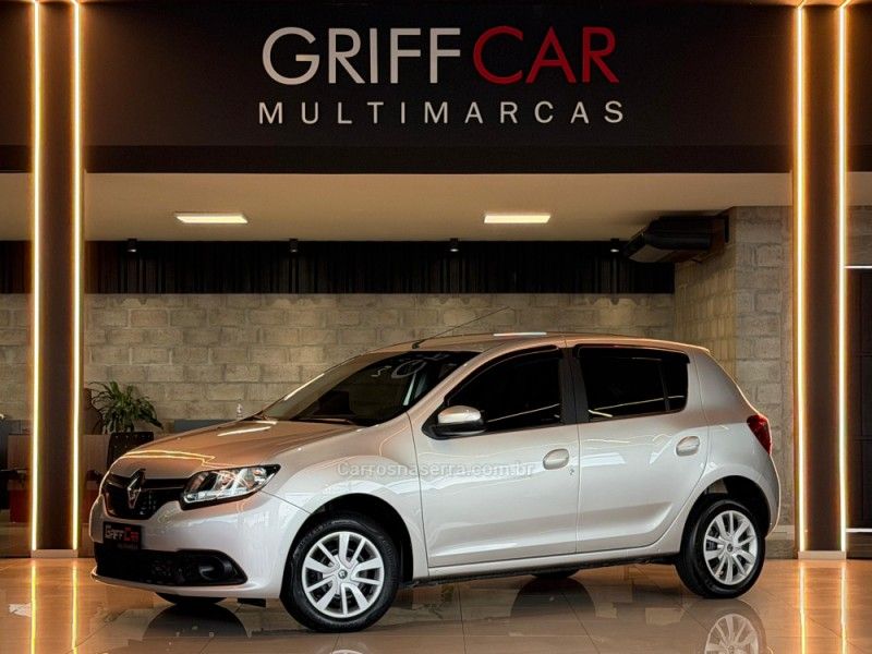RENAULT SANDERO 1.6 EXPRESSION 8V 2015/2016 GRIFFCAR MULTIMARCAS DOIS IRMÃOS / Carros no Vale