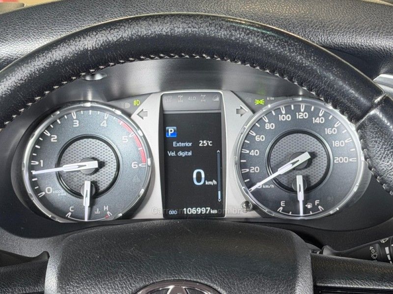 TOYOTA HILUX 2.8 SRX 4X4 CD 16V 2020/2021 GRIFFCAR MULTIMARCAS DOIS IRMÃOS / Carros no Vale