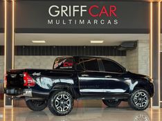 TOYOTA HILUX 2.8 SRX 4X4 CD 16V 2020/2021 GRIFFCAR MULTIMARCAS DOIS IRMÃOS / Carros no Vale