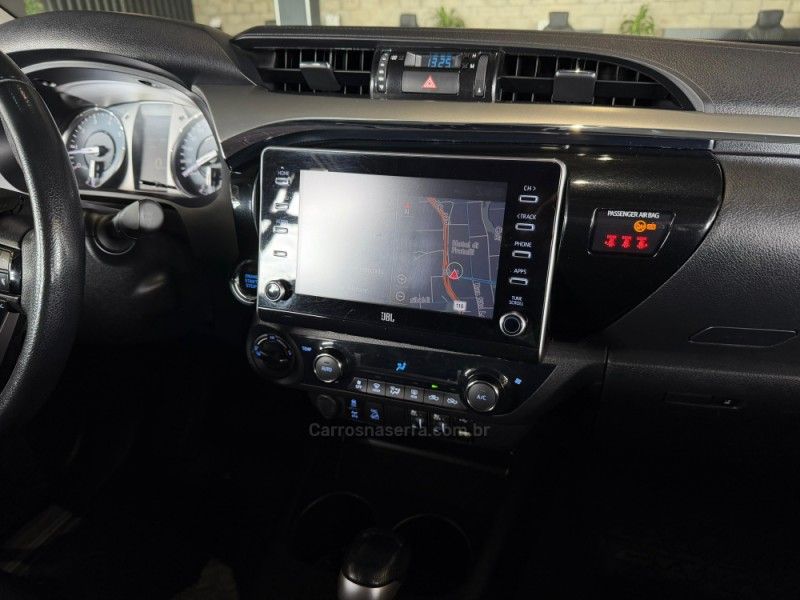 TOYOTA HILUX 2.8 SRX 4X4 CD 16V 2020/2021 GRIFFCAR MULTIMARCAS DOIS IRMÃOS / Carros no Vale