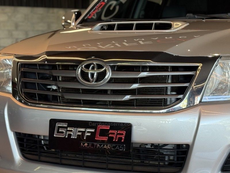TOYOTA HILUX 3.0 SRV 4X4 CD 16V TURBO INTERCOOLER 2014/2014 GRIFFCAR MULTIMARCAS DOIS IRMÃOS / Carros no Vale TOYOTA HILUX 3.0 SRV 4X4 CD 16V TURBO INTERCOOLER 2014/2014 GRIFFCAR MULTIMARCAS DOIS IRMÃOS / Carros no Vale