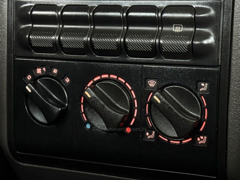 VOLKSWAGEN GOL 1.8 I ATLANTA 8V 1996/1996 GRIFFCAR MULTIMARCAS DOIS IRMÃOS / Carros no Vale