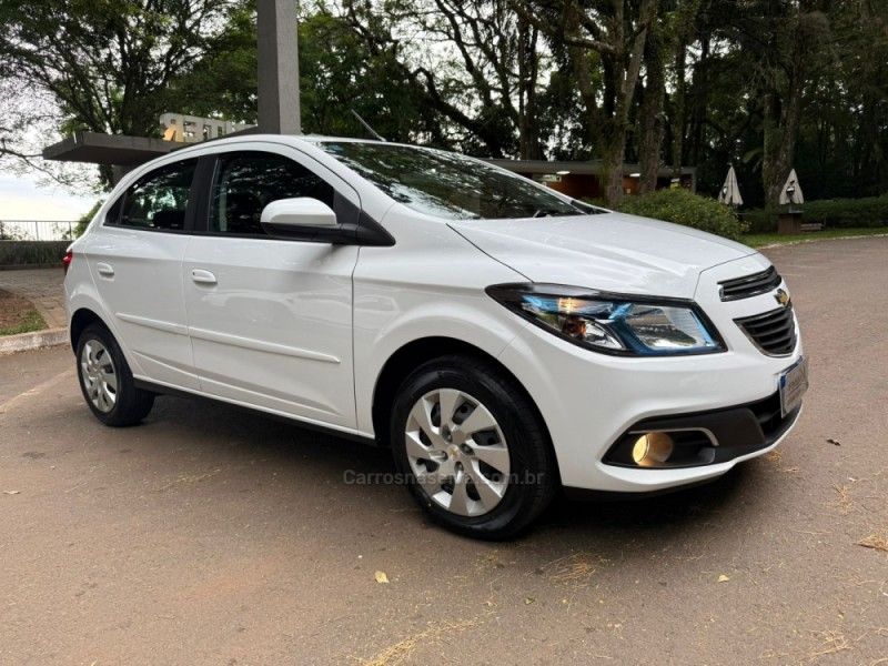 CHEVROLET ONIX 1.4 MPFI LT 8V 2015/2015 KASPER VEÍCULOS DOIS IRMÃOS / Carros no Vale CHEVROLET ONIX 1.4 MPFI LT 8V 2015/2015 KASPER VEÍCULOS DOIS IRMÃOS / Carros no Vale