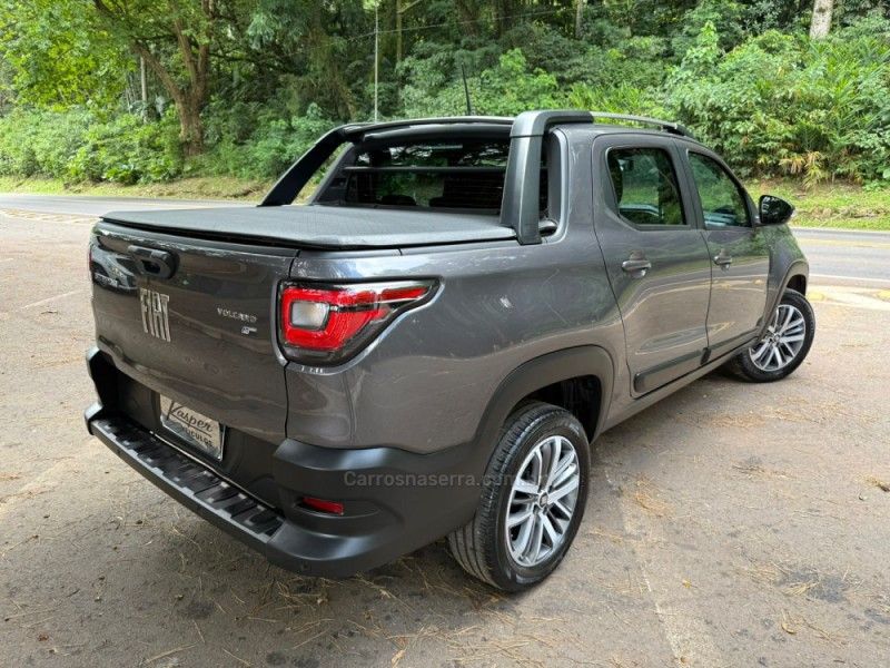 FIAT STRADA 1.3 VOLCANO CD 8V 2024/2025 KASPER VEÍCULOS DOIS IRMÃOS / Carros no Vale
