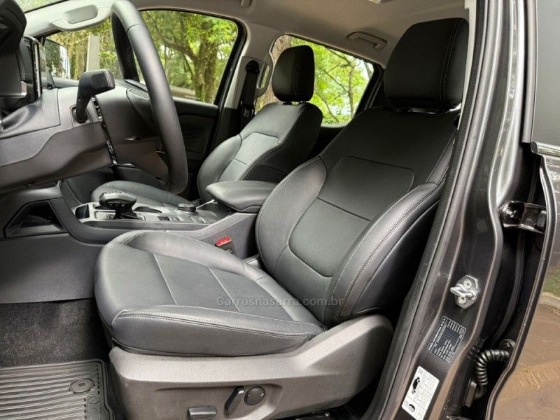 FORD RANGER 3.0 V6 LIMITED CD TURBO 4X4 2025/2026 KASPER VEÍCULOS DOIS IRMÃOS / Carros no Vale FORD RANGER 3.0 V6 LIMITED CD TURBO 4X4 2025/2026 KASPER VEÍCULOS DOIS IRMÃOS / Carros no Vale