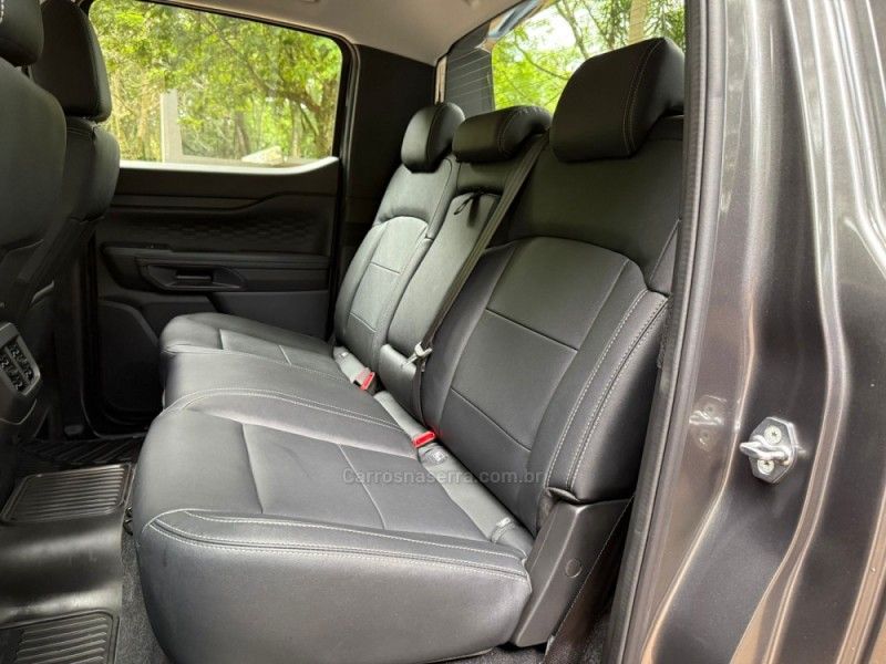 FORD RANGER 3.0 V6 LIMITED CD TURBO 4X4 2025/2026 KASPER VEÍCULOS DOIS IRMÃOS / Carros no Vale FORD RANGER 3.0 V6 LIMITED CD TURBO 4X4 2025/2026 KASPER VEÍCULOS DOIS IRMÃOS / Carros no Vale