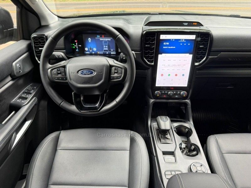 FORD RANGER 3.0 V6 LIMITED CD TURBO 4X4 2025/2026 KASPER VEÍCULOS DOIS IRMÃOS / Carros no Vale FORD RANGER 3.0 V6 LIMITED CD TURBO 4X4 2025/2026 KASPER VEÍCULOS DOIS IRMÃOS / Carros no Vale