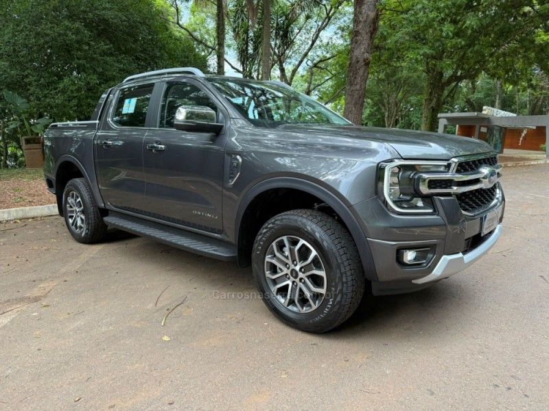 FORD RANGER 3.0 V6 LIMITED CD TURBO 4X4 2025/2026 KASPER VEÍCULOS DOIS IRMÃOS / Carros no Vale FORD RANGER 3.0 V6 LIMITED CD TURBO 4X4 2025/2026 KASPER VEÍCULOS DOIS IRMÃOS / Carros no Vale