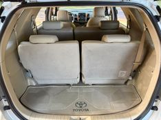 TOYOTA HILUX SW4 3.0 SRV 4X4 7 LUGARES 16V TURBO INTERCOOLER 2009/2010 KASPER VEÍCULOS DOIS IRMÃOS / Carros no Vale