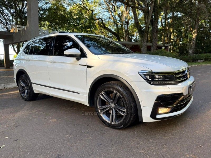 VOLKSWAGEN TIGUAN 2.0 ALLSPACE R-LINE 350 TSI 4X4 2019/2019 KASPER VEÍCULOS DOIS IRMÃOS / Carros no Vale VOLKSWAGEN TIGUAN 2.0 ALLSPACE R-LINE 350 TSI 4X4 2019/2019 KASPER VEÍCULOS DOIS IRMÃOS / Carros no Vale